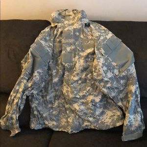 Army cold weather top